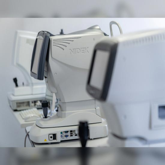 exames03-eyexpert-clinica-oftalmologica